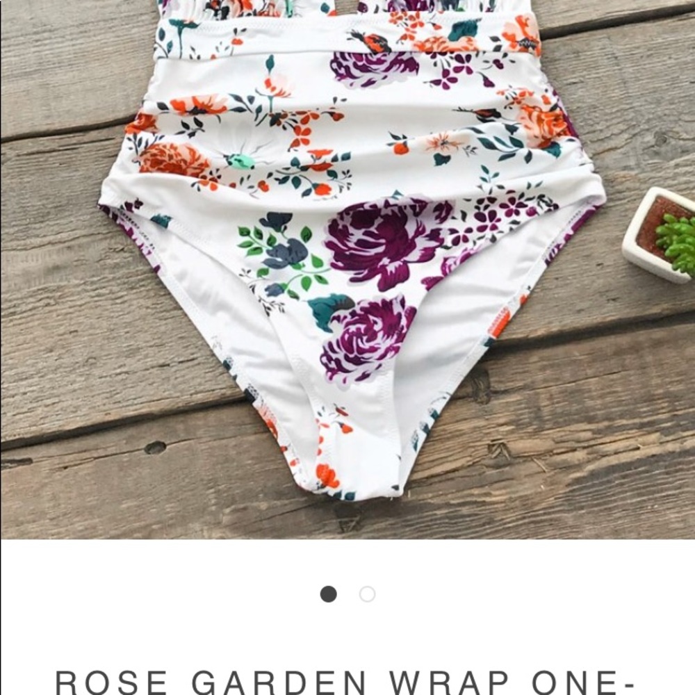 Bathing suit